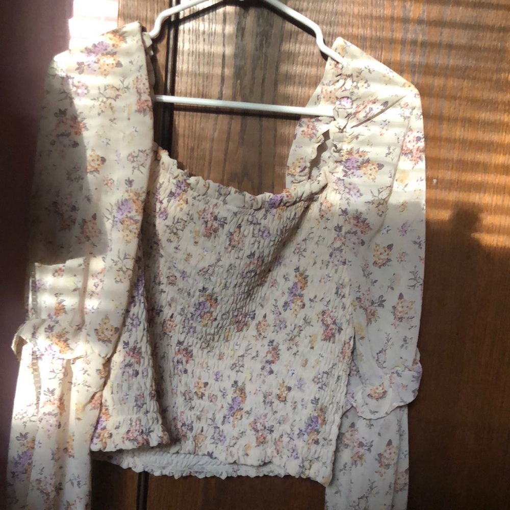 Floral cropped top